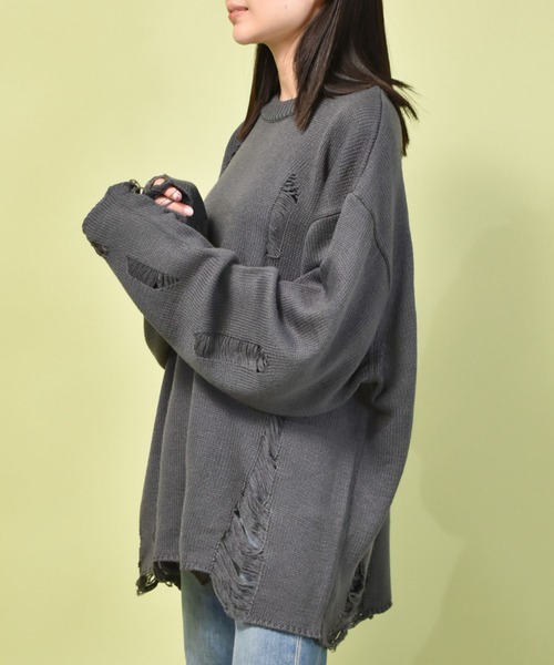 NOIZY(ノイジー)の「ダメージバルキークルーニット(ニット/セーター・メンズ・チャコールグレー/ブラウン・LARGE/MEDIUM)」の5枚目の写真