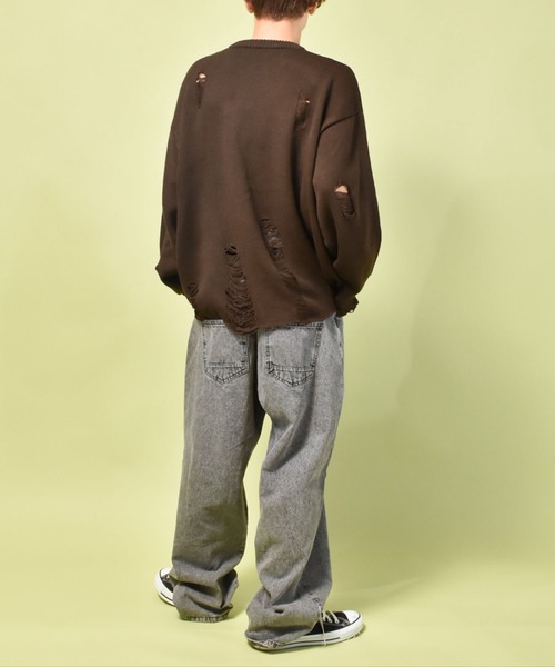 NOIZY(ノイジー)の「ダメージバルキークルーニット(ニット/セーター・メンズ・チャコールグレー/ブラウン・LARGE/MEDIUM)」の7枚目の写真