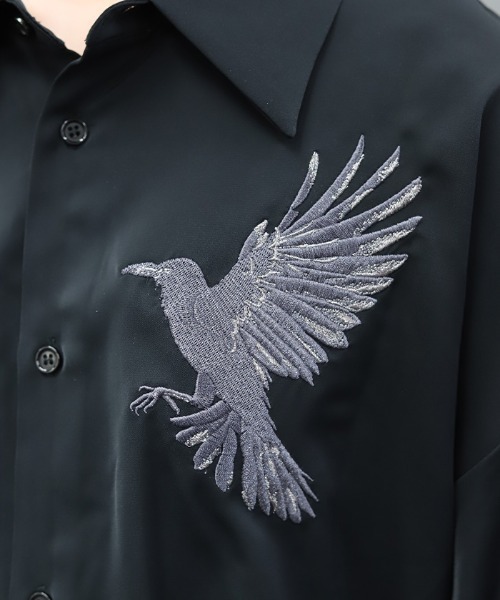 REZEN(リゼン)の「鴉刺繍ロングシャツ(シャツ/ブラウス・メンズ・ブルーパープル/ブラック/ローズ・MEDIUM/LARGE)」の15枚目の写真