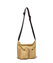 SUKU（スク）の「KIITOS SACOCHE-CHICK（メッセンジャーバッグ）」