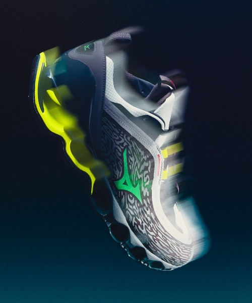 MIZUNO(ミズノ )の「WAVE PROPHECY 13.2 D1GA261301(スニーカー・メンズ・グレー・27.0cm/26.5cm/28.0cm/27.5cm/25.0cm/26.0cm/28.5cm/30.0cm)」の7枚目の写真