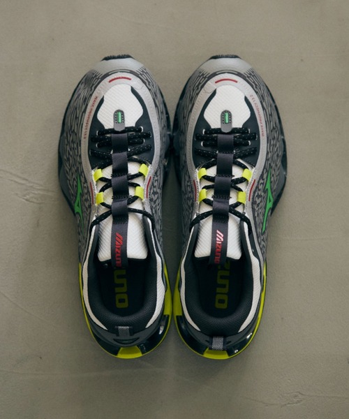 MIZUNO(ミズノ )の「WAVE PROPHECY 13.2 D1GA261301(スニーカー・メンズ・グレー・27.0cm/26.5cm/28.0cm/27.5cm/25.0cm/26.0cm/28.5cm/30.0cm)」の5枚目の写真
