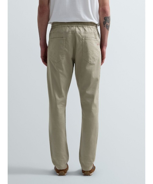 REPLAY(リプレイ)の「リラックステーパードLANNY タッチブルデニム(デニムパンツ・メンズ・カーキ・W29xL30/W30xL30/W31xL30/W32xL30/W33xL30/W34xL30/W28xL30)」の4枚目の写真