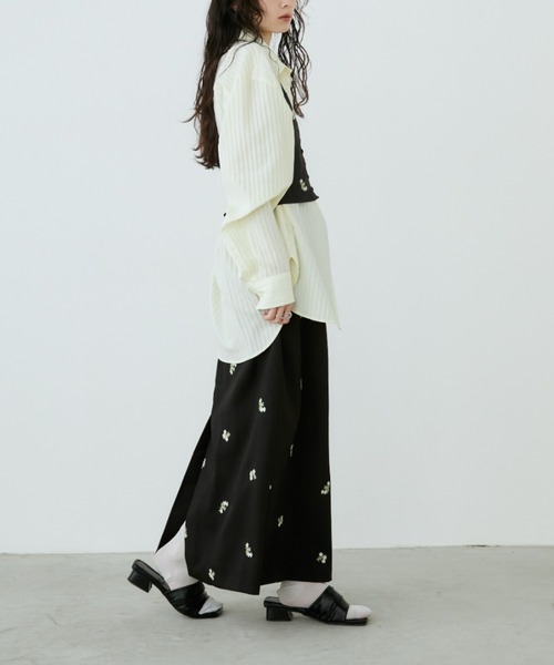 Aunt Marie's（アントマリーズ）の「フラワー刺繍ナロースカート（スカート・レディース・ブラック/グレー・MT/FREE）」の21枚目の写真