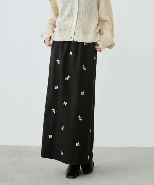Aunt Marie's（アントマリーズ）の「フラワー刺繍ナロースカート（スカート・レディース・ブラック/グレー・MT/FREE）」の10枚目の写真