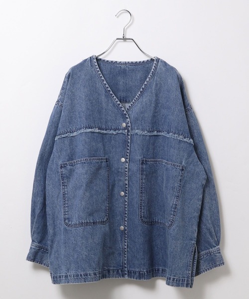 LEPSIM（レプシィム）の「ノーカラーデニムシャツ　629900（シャツ/ブラウス・レディース・ブルー/ライトブルー・FREE）」の2枚目の写真
