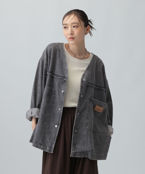 LEPSIM(レプシィム)の「ノーカラーデニムシャツ 629900(シャツ/ブラウス・レディース・ブルー/ライトブルー/ネイビー/ブラック/インディゴブルー・FREE)」の1枚目の写真