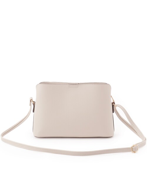 SHOO・LA・RUE（シューラルー）の「コンパクトながらしっかり入る 一枚革風 3層ショルダーバッグ（ショルダーバッグ・レディース・グレー/ブラック/ベージュ系4・00）」の11枚目の写真