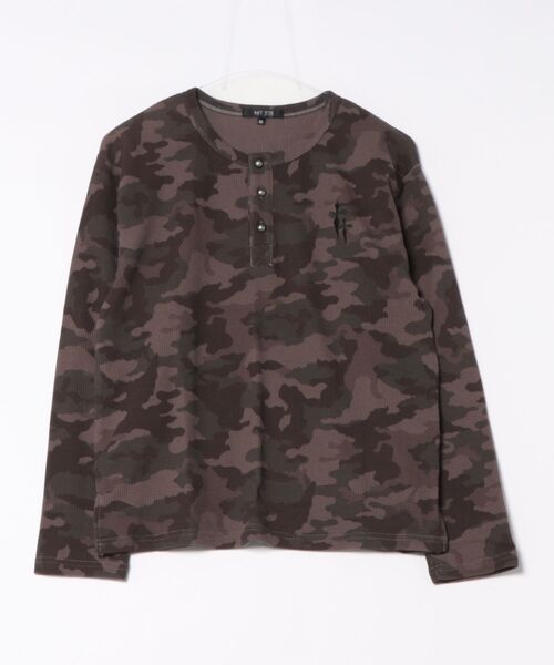 Revo.(レボ)の「カモフラージュ クロスモチーフ ロゴ ワンポイント刺繍 ワッフル ヘンリーネック ロングTシャツ サーマルロンT【UNISEX】(Tシャツ/カットソー・メンズ・グリーン系その他/グリーン系その他2・M/L)」の2枚目の写真