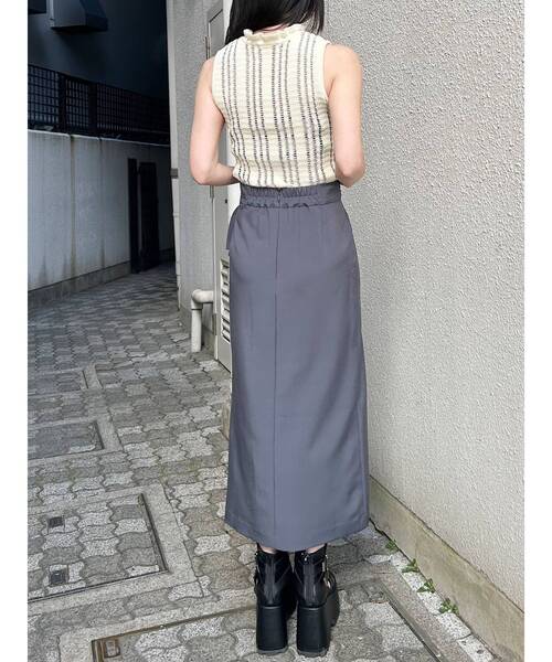 MURUA(ムルーア)の「ダブルベルトアシメZIPスカート 夏服(スカート・レディース・ブラック/ベージュ/グレー・2/1)」の14枚目の写真