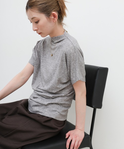 select MOCA(セレクトモカ)の「プチハイサイドドレープトップス(Tシャツ/カットソー・レディース・グレー/ブラック/アイボリー・FREE)」の7枚目の写真