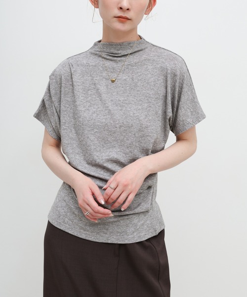 select MOCA(セレクトモカ)の「プチハイサイドドレープトップス(Tシャツ/カットソー・レディース・グレー/ブラック/アイボリー・FREE)」の8枚目の写真