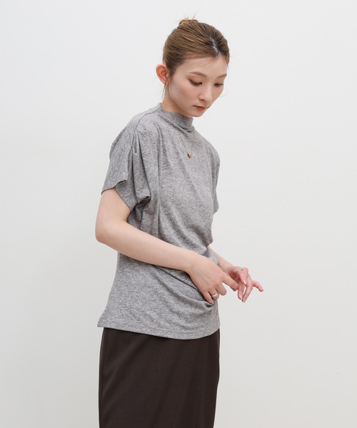 select MOCA(セレクトモカ)の「プチハイサイドドレープトップス(Tシャツ/カットソー・レディース・グレー/ブラック/アイボリー・FREE)」の13枚目の写真