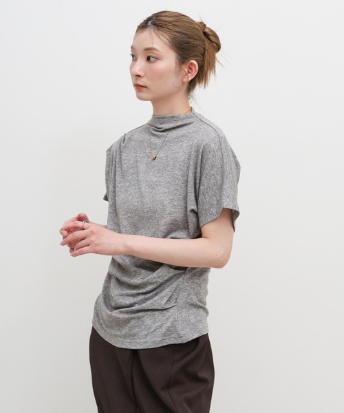 select MOCA(セレクトモカ)の「プチハイサイドドレープトップス(Tシャツ/カットソー・レディース・グレー/ブラック/アイボリー・FREE)」の9枚目の写真