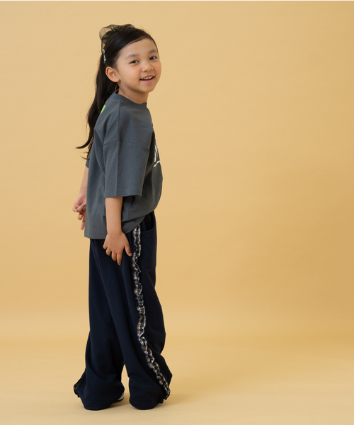 and D. petit main（アンドディープティマイン）の「サイドガラフリルスウェットパンツ（その他パンツ・キッズ・トップグレー/ネイビー/ラベンダー・110cm/130cm/120cm/90cm/140cm/100cm）」の8枚目の写真