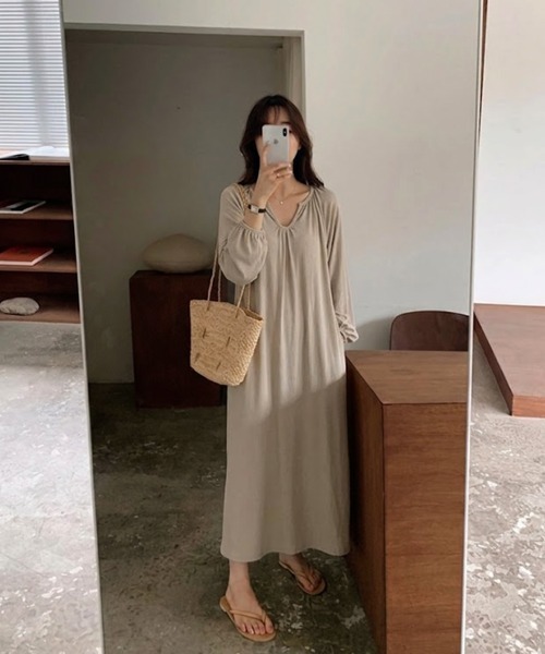 SallyLunn(サリーラン)の「ナチュラルリブソフトワンピース(ワンピース・レディース・ベージュ/アイボリー・LARGE/MEDIUM)」の9枚目の写真