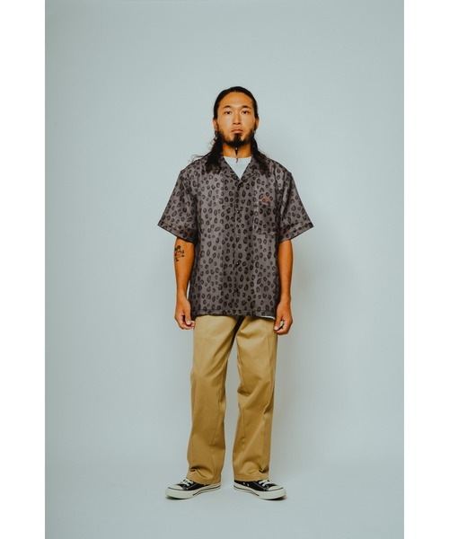 BIG MIKE（ビッグマイク）の「BIG MIKE ビックマイク / レオパード柄 メッシュ オープンカラー 半袖シャツ // 102625551（シャツ/ブラウス・メンズ・サンドベージュ/スミクロ・MEDIUM/X-LARGE/LARGE）」の6枚目の写真