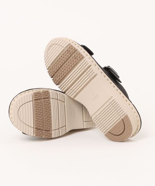 LUGG NAGG（ラグナグ）の「【WilsonLee】【スポっと】【軽量】コンフォートダブルベルトサンダル【３E】【リラックス】（サンダル・レディース・アイボリー/ブラック/ダークブラウン・S/M/L/LL）」の5枚目の写真