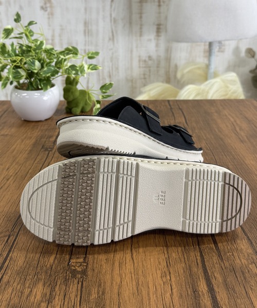 LUGG NAGG（ラグナグ）の「【WilsonLee】【スポっと】【軽量】コンフォートダブルベルトサンダル【３E】【リラックス】（サンダル・レディース・アイボリー/ブラック/ダークブラウン・S/M/L/LL）」の22枚目の写真