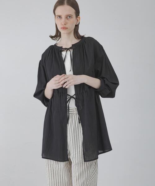 URBAN RESEARCH Sonny Label(アーバンリサーチサニーレーベル)の「フロントリボン楊柳ブラウス(シャツ/ブラウス・レディース・アイボリー/ブラック・FREE)」の2枚目の写真