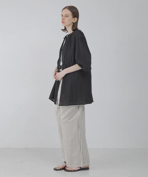 URBAN RESEARCH Sonny Label(アーバンリサーチサニーレーベル)の「フロントリボン楊柳ブラウス(シャツ/ブラウス・レディース・アイボリー/ブラック・FREE)」の4枚目の写真