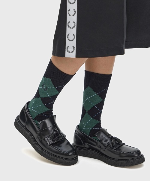 FRED PERRY(フレッドペリー)の「Argyle Jacquard Socks/アーガイルジャガードソックス(ソックス/靴下・メンズ・グリーン/ネイビー・4-6/6-8)」の3枚目の写真