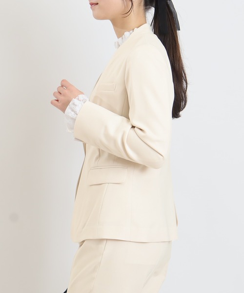 TRUDEA(トルディア)の「ナチュラルストレッチ カラーレスジャケット(ノーカラージャケット・レディース・ベージュ/ネイビー/ブラウン・SMALL/MEDIUM/LARGE/X-SMALL)」の9枚目の写真