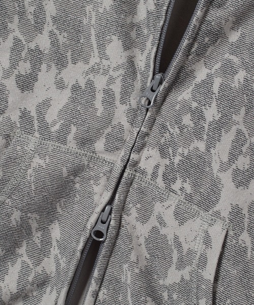 X-girl(エックスガール)の「LEOPARD COMPACT ZIP UP HOODIE(パーカー・レディース・ベージュ/グレー・S/M)」の9枚目の写真