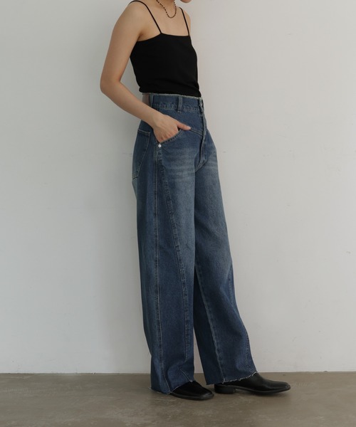 hellam（へラム）の「切り替えカーブデザインデニム（デニムパンツ・レディース・ライトブルー/グレー/ブルー・SMALL/MEDIUM）」の16枚目の写真