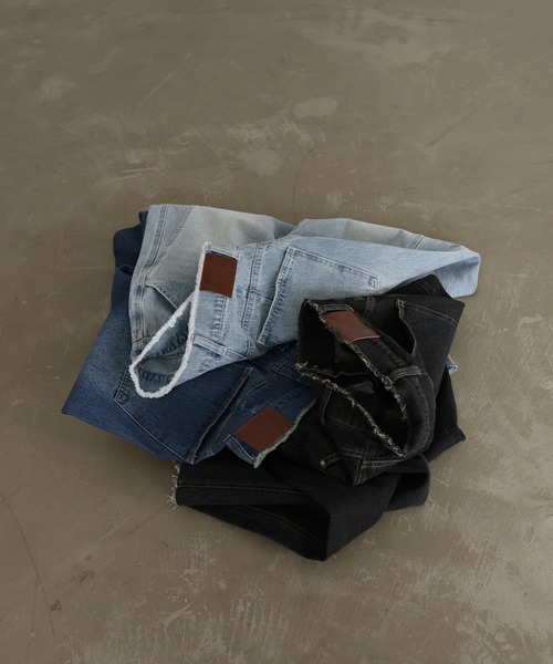 hellam（へラム）の「切り替えカーブデザインデニム（デニムパンツ・レディース・ライトブルー/グレー/ブルー・SMALL/MEDIUM）」の7枚目の写真