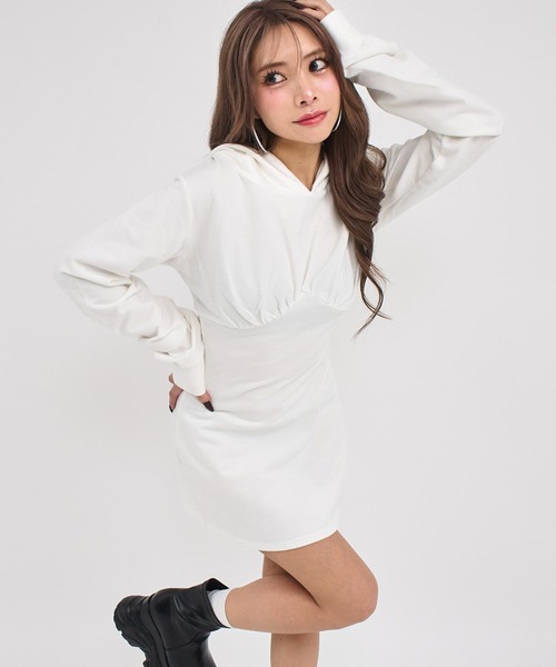 ANAP(アナップ)の「パーカー ミニワンピ(ワンピース・レディース・ホワイト/ブラック/グレー・F)」の5枚目の写真