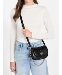 CARRIE Mini Flap Crossbody ショルダーバッグ
