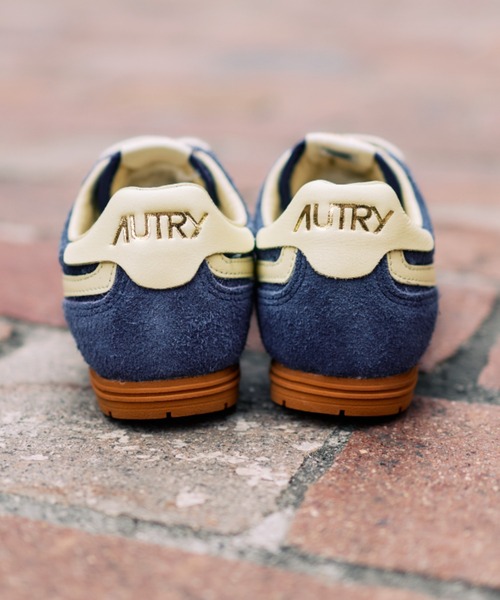 AUTRY（オートリー）の「WINDSPIN LOW MAN　WSLM-UB28（スニーカー・メンズ・ブルー・43/42/41）」の4枚目の写真