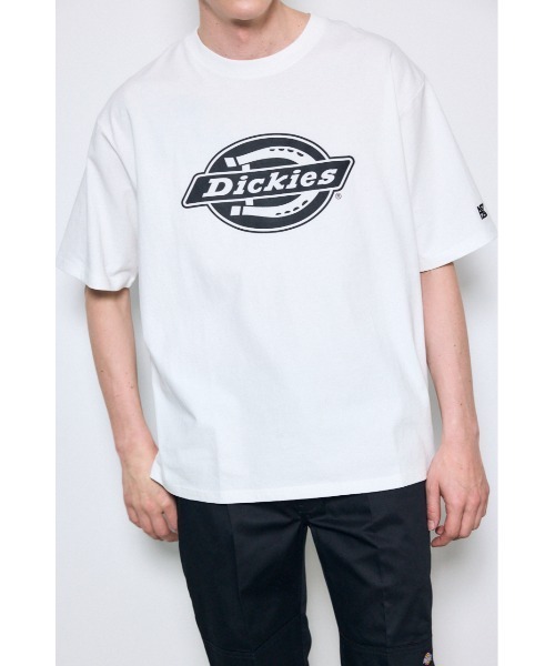 AZUL by moussy(アズールバイマウジー)の「【Dickies×AZUL】ロゴTシャツ(Tシャツ/カットソー・メンズ・ブラック/オレンジ/ホワイト・X-LARGE/LARGE/MEDIUM)」の4枚目の写真
