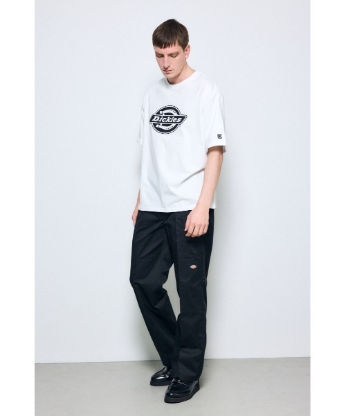 AZUL by moussy(アズールバイマウジー)の「【Dickies×AZUL】ロゴTシャツ(Tシャツ/カットソー・メンズ・ブラック/オレンジ/ホワイト・X-LARGE/LARGE/MEDIUM)」の7枚目の写真