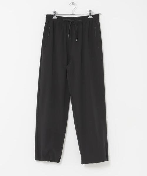 ITEMS URBANRESEARCH(アイテムズ アーバンリサーチ)の「『接触冷感/吸水速乾/イージーケア』多機能ナイロンストレッチイージーパンツ(その他パンツ・メンズ・チャコールグレー/カーキ/ブラック・MEDIUM/LARGE)」の18枚目の写真