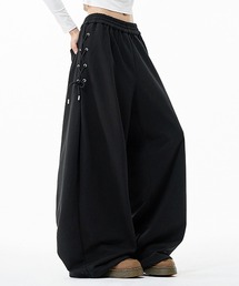 JOHNNY WOLF（ジョニーウルフ）の「SHESKA ワイドバギー サイド レースアップ スウェットパンツ / ユニセックス メンズ レディース（スウェットパンツ）」