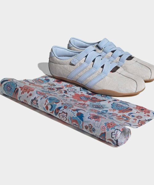 adidas(アディダス)の「トーキョー メリージェーン x リバティ・ロンドン / TOKYO MJ X LIBERTY LONDON / アディダスオリジナルス adidas Originals(スニーカー・レディース・グレー・25.5cm/26.0cm/26.5cm/27.0cm/27.5cm/28.0cm/22.0cm/22.5cm/23.0cm/23.5cm/24.0cm/24.5cm/25.0cm)」の4枚目の写真