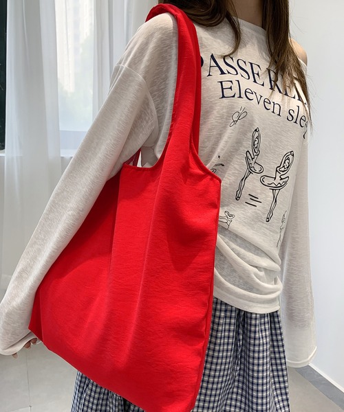 IRADOWL(アイラドール)の「カラフル無地トートバッグ(トートバッグ・レディース・ホワイト/レッド/ピンク/グリーン/ブラウン/ライトブルー/ブラック/ブルー/イエロー・FREE)」の12枚目の写真