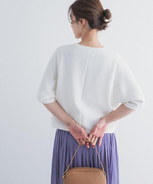 URBAN RESEARCH DOORS（アーバンリサーチドアーズ）の「袖ボリュームクロップドプルオーバー（Tシャツ/カットソー・レディース・ネイビー/オフホワイト/ベージュ系その他・FREE）」の6枚目の写真