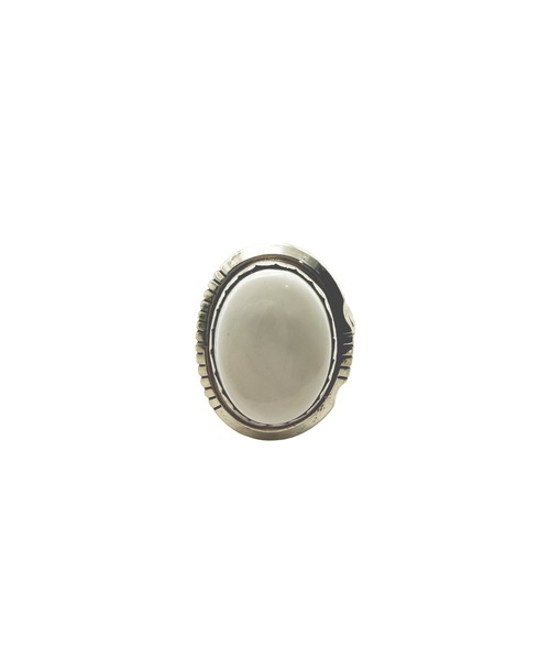 Indian Jewelry(インディアンジュエリー)の「THEATER シアター ネイティブデザインオーバルストーン3ラインズシルバーリング Made in USA(リング・レディース・A/B/C/F/K/L/D/M/E/G/N/I/H/J・#9/#11/#12/#10/#13)」の13枚目の写真