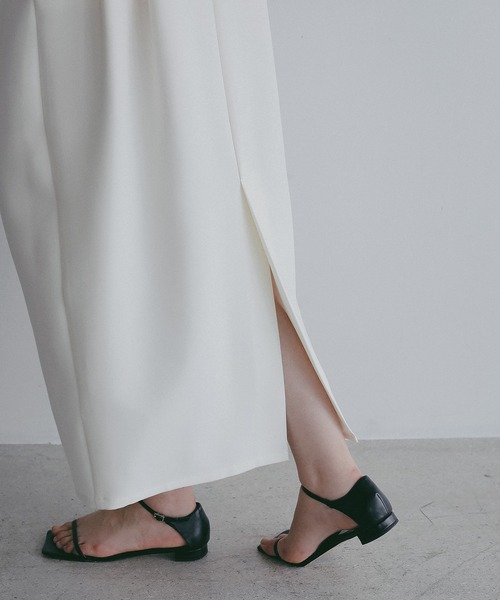 MANOF(マノフ)の「I LINE POCKET SKIRT(スカート・レディース・ホワイト/ブラック・S/M)」の9枚目の写真