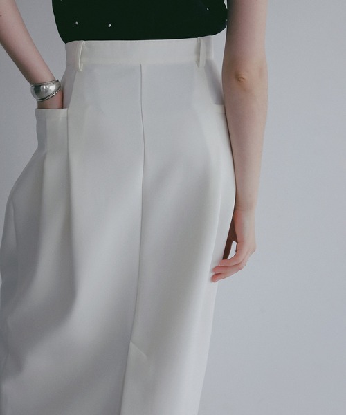 MANOF(マノフ)の「I LINE POCKET SKIRT(スカート・レディース・ホワイト/ブラック・S/M)」の11枚目の写真