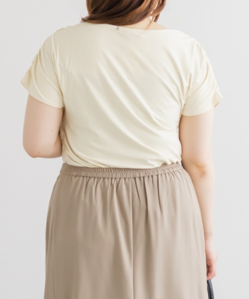 CLETTE（クレット）の「CLETTEオリジナルドレープカシュクールプルオーバー（Tシャツ/カットソー・レディース・パープル/ブラック/アイボリー・4L/3L/LL）」の5枚目の写真