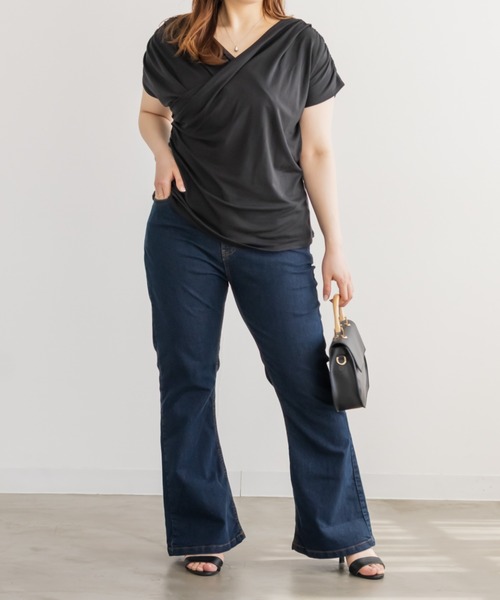 CLETTE（クレット）の「CLETTEオリジナルドレープカシュクールプルオーバー（Tシャツ/カットソー・レディース・パープル/ブラック/アイボリー・4L/3L/LL）」の9枚目の写真