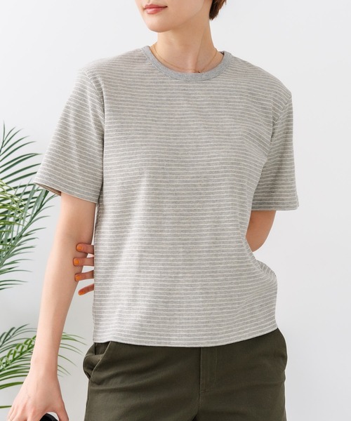 fort point(フォーポイント)の「【C-FORTPOINT/フォートポイント】【細見え スタイルアップ効果】細ボーダー ジャガードリブTシャツ 着痩せ きれいめ オフィス 通勤 大人カジュアル フレンチシック(Tシャツ/カットソー・レディース・ブラック/ネイビー/アイボリー/ライトブラウン/杢グレー・ONE SIZE)」の1枚目の写真