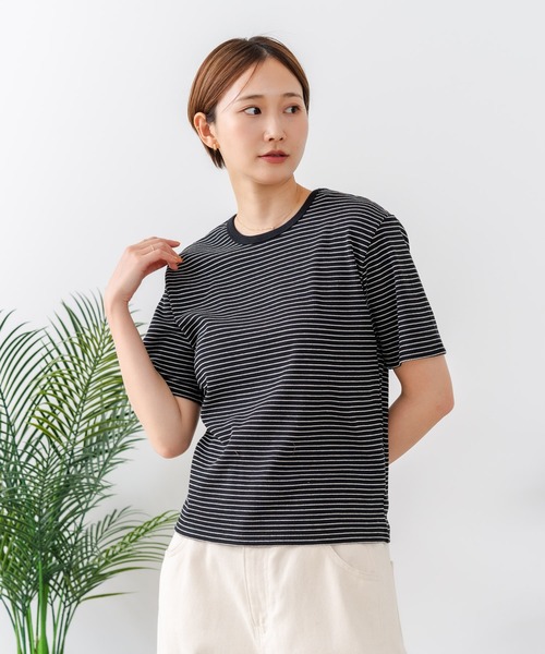 fort point(フォーポイント)の「【C-FORTPOINT/フォートポイント】【細見え スタイルアップ効果】細ボーダー ジャガードリブTシャツ 着痩せ きれいめ オフィス 通勤 大人カジュアル フレンチシック(Tシャツ/カットソー・レディース・ブラック/ネイビー/アイボリー/ライトブラウン/杢グレー・ONE SIZE)」の18枚目の写真