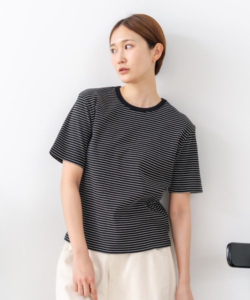 fort point(フォーポイント)の「【C-FORTPOINT/フォートポイント】【細見え スタイルアップ効果】細ボーダー ジャガードリブTシャツ 着痩せ きれいめ オフィス 通勤 大人カジュアル フレンチシック(Tシャツ/カットソー・レディース・ブラック/ネイビー/アイボリー/ライトブラウン/杢グレー・ONE SIZE)」の21枚目の写真
