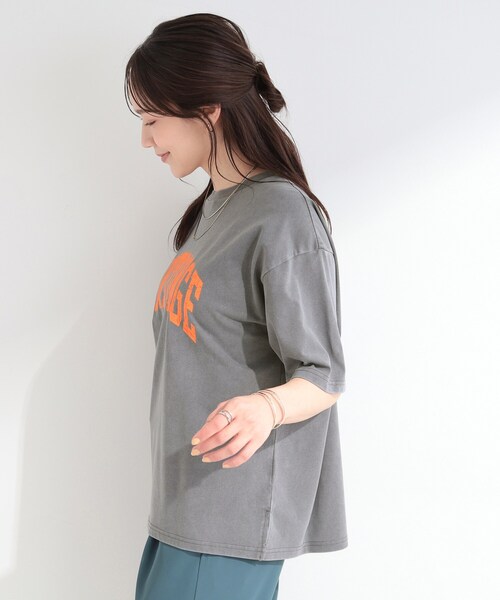 SHOO・LA・RUE(シューラルー)の「【ひんやり/S-LL/洗濯機可】選べる3柄 ヴィンテージ風こなれアソートTシャツ(Tシャツ/カットソー・レディース・ダークグレー/ピンク系/ブラウン系・04/03/02/01)」の5枚目の写真
