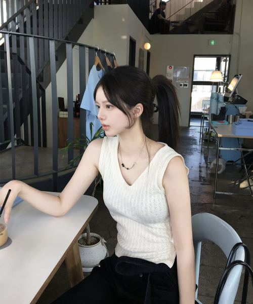 CATTLINE(カトリン)の「バックリボンスリーブレスニットブラック(ニット/セーター・レディース・ブラック・FREE)」の21枚目の写真
